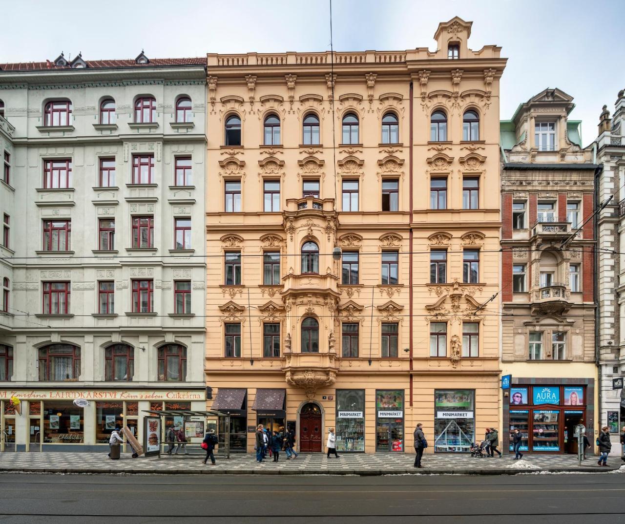 Capital Apartments Прага Экстерьер фото