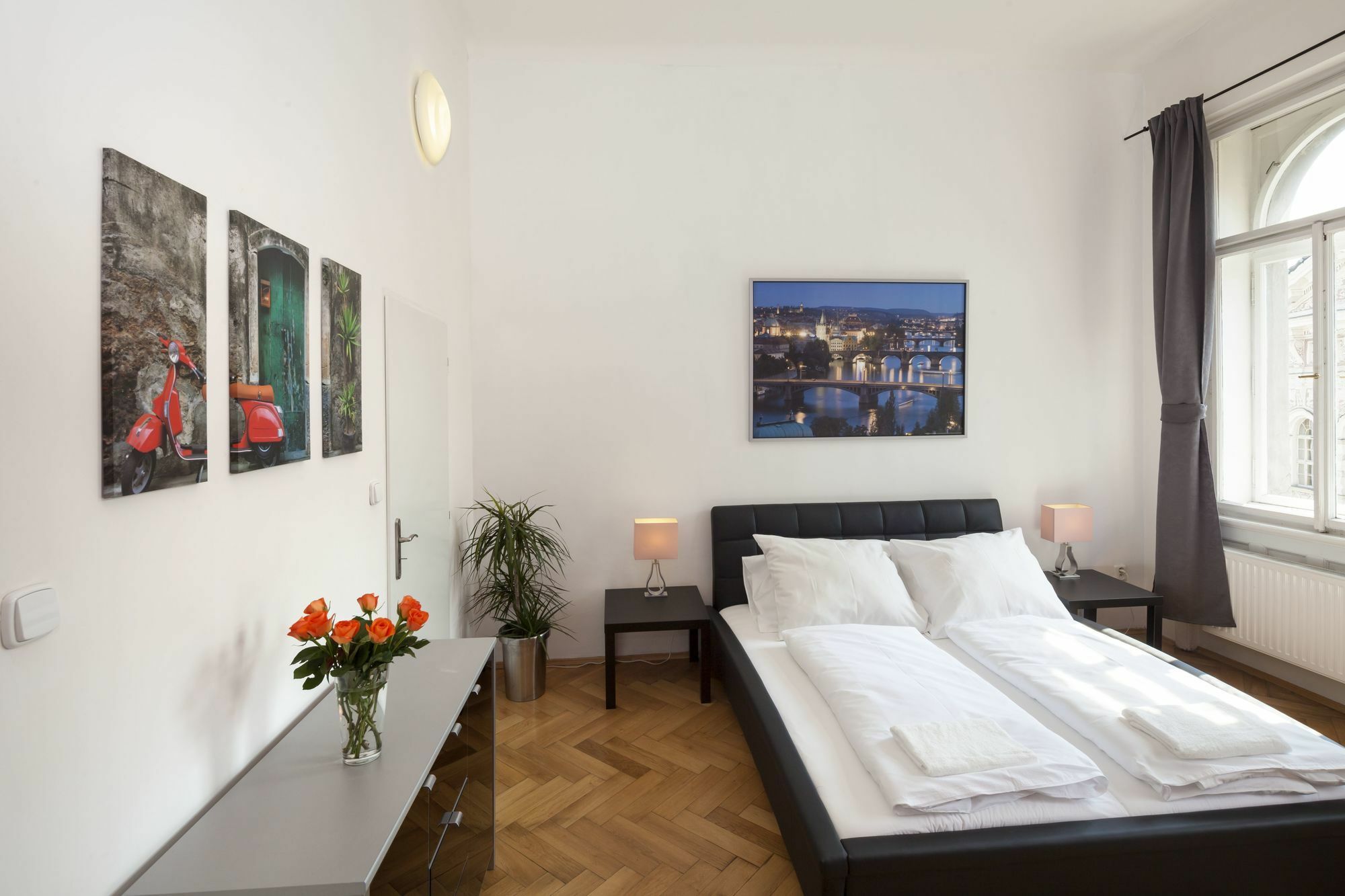 Capital Apartments Прага Экстерьер фото